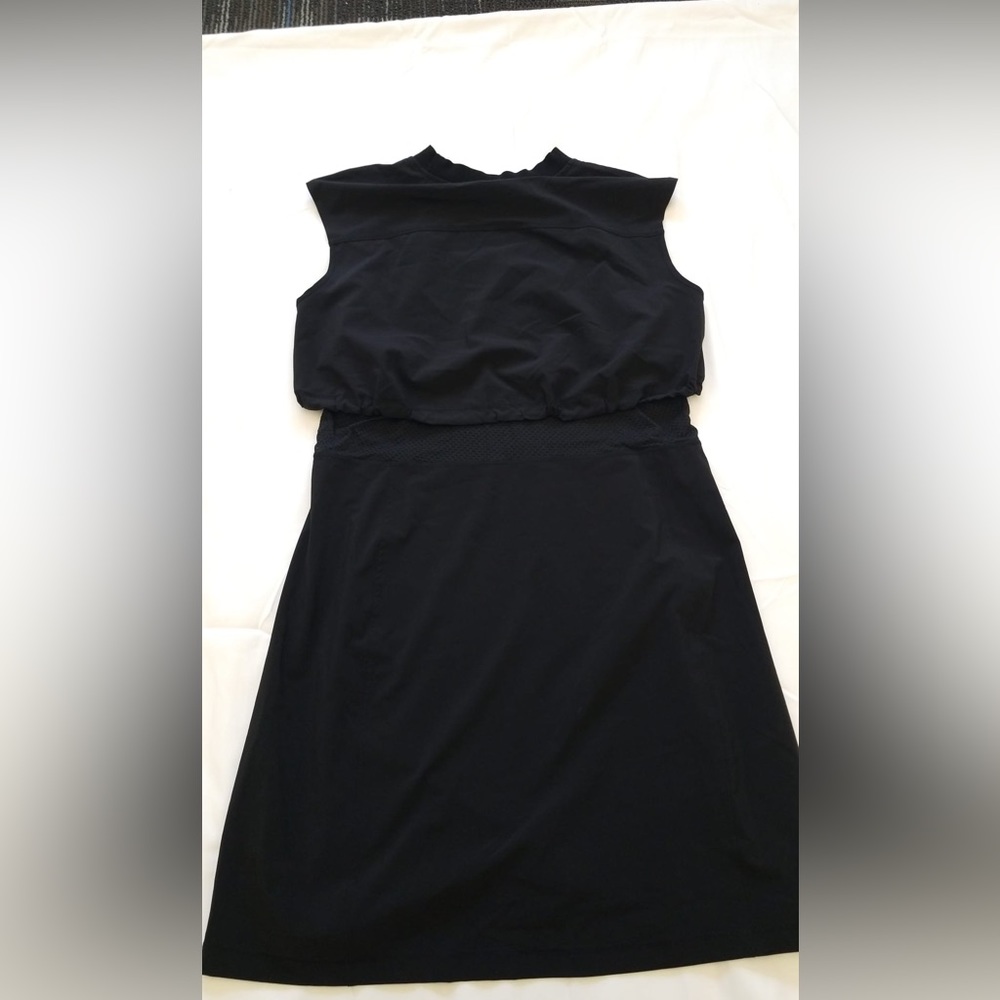 Athleta sporty dress - new never worn black
